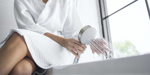 Gehen Flöhe beim Duschen weg?